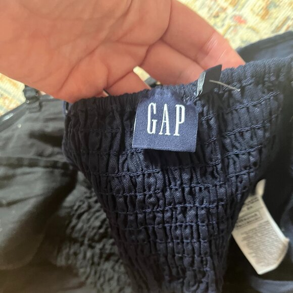 GAP Linen/Cotton Blend Tops in White, Black and Navy, Size M - Picture 4 of 4